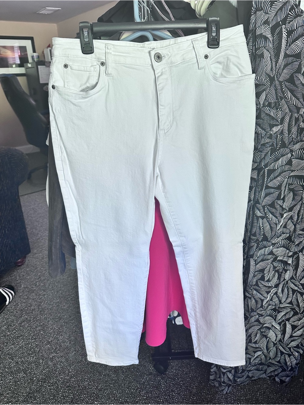 STS Blue White Straight-Leg Jeans